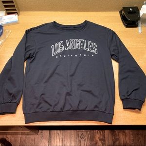 LA light weight sweatshirt 💙